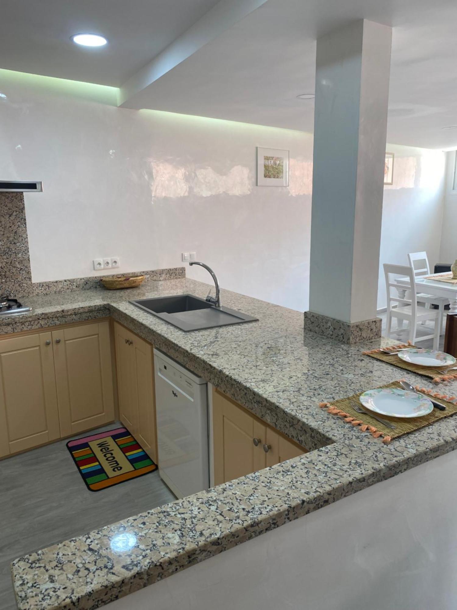 Apartment Zgoumi Aourir